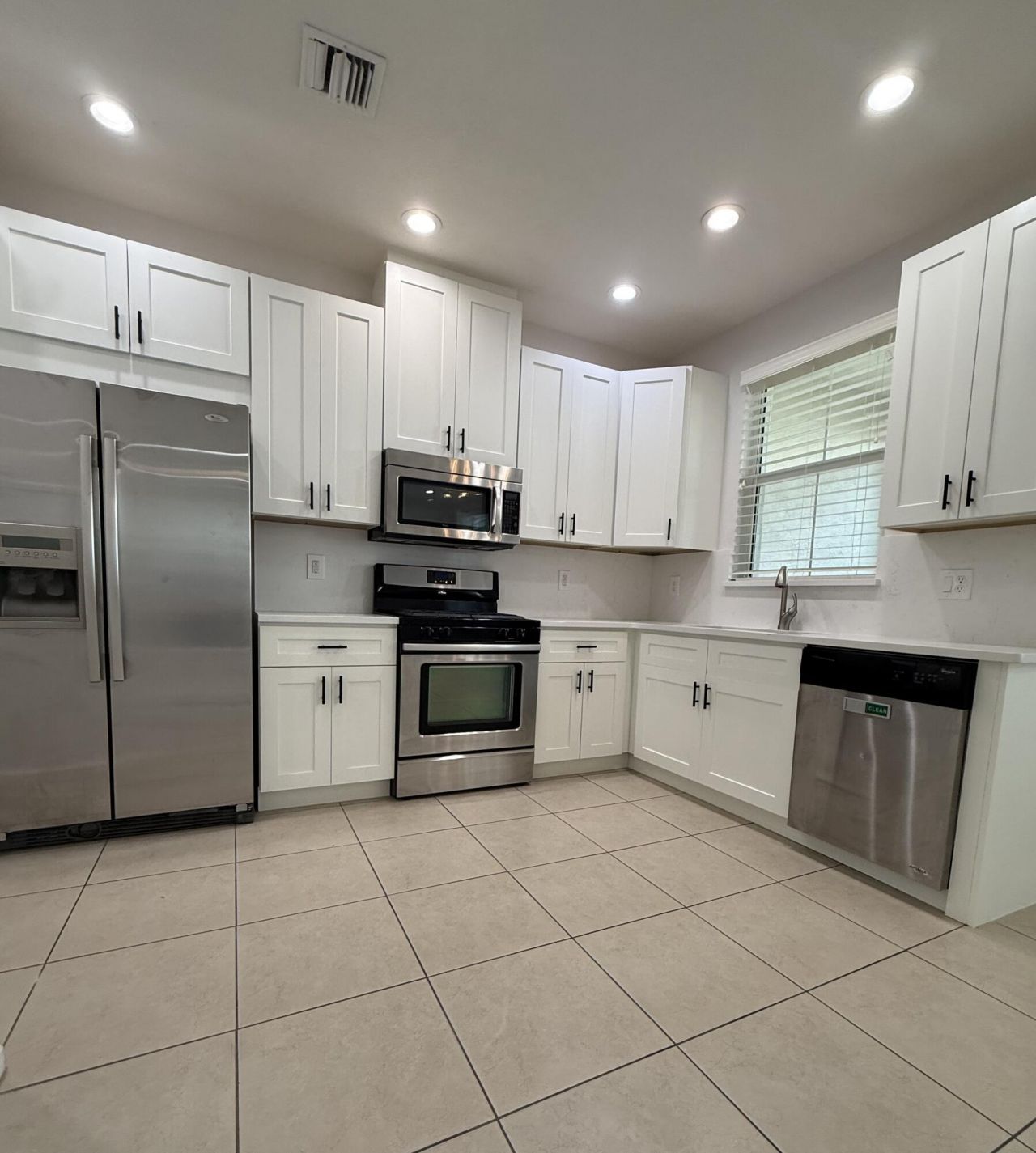 3330 NW 124th Way, Unit 3330, Sunrise, FL 33323 Photo