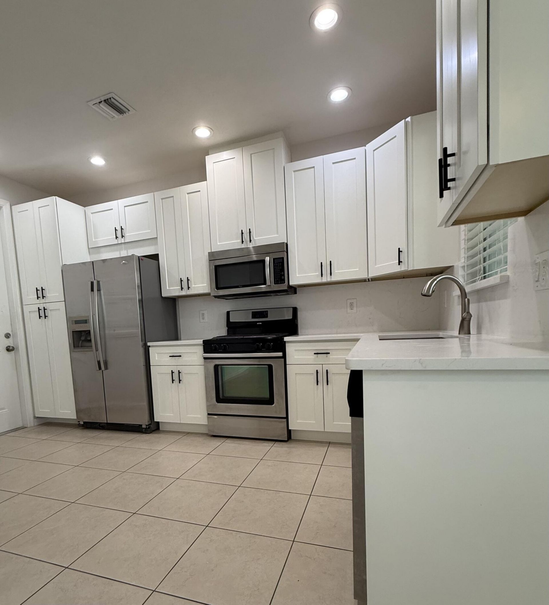 3330 NW 124th Way, Unit 3330, Sunrise, FL 33323 Photo