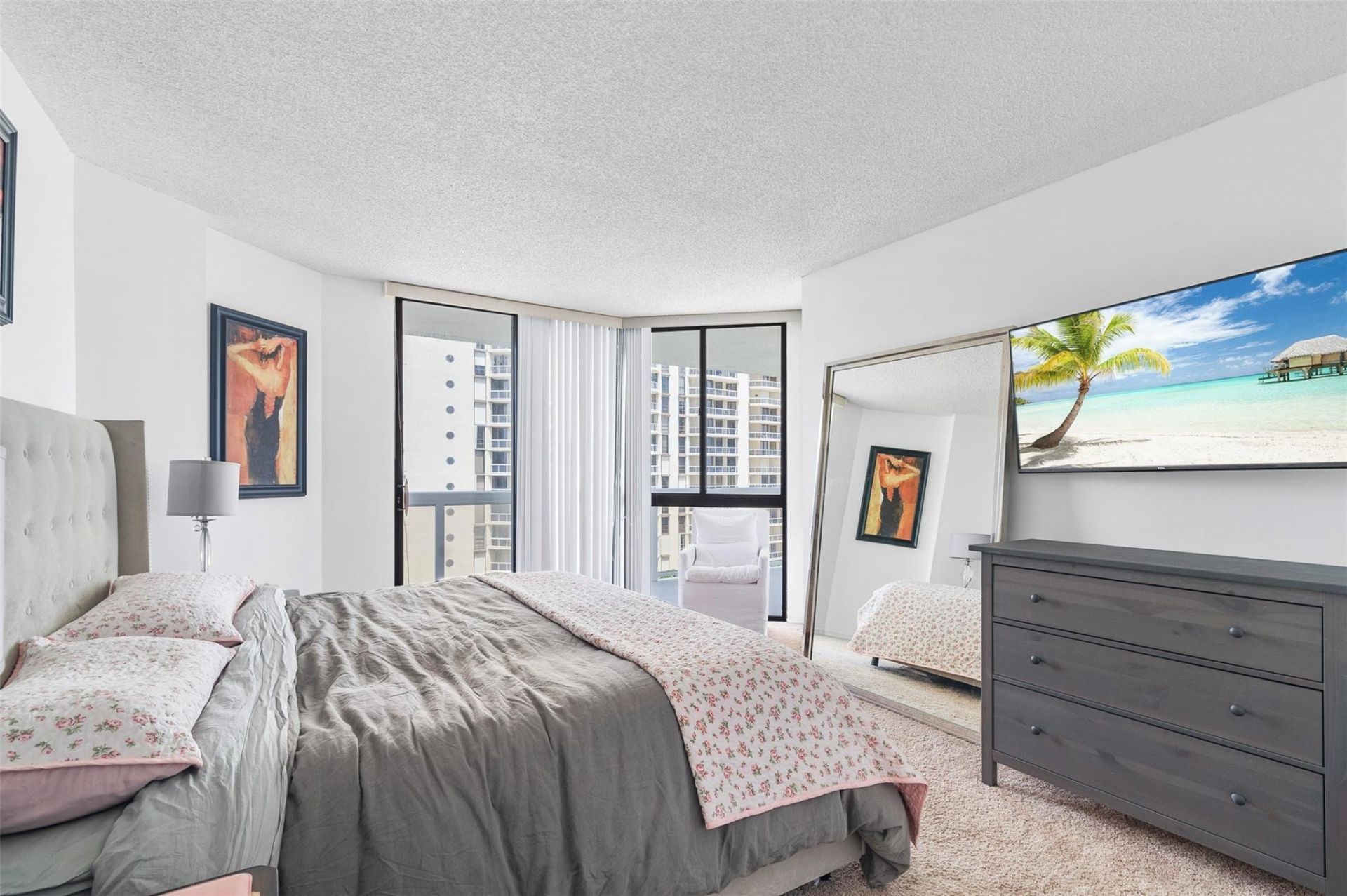 20185 E Country Club Drive, Unit 901, Miami, FL 33180 Photo