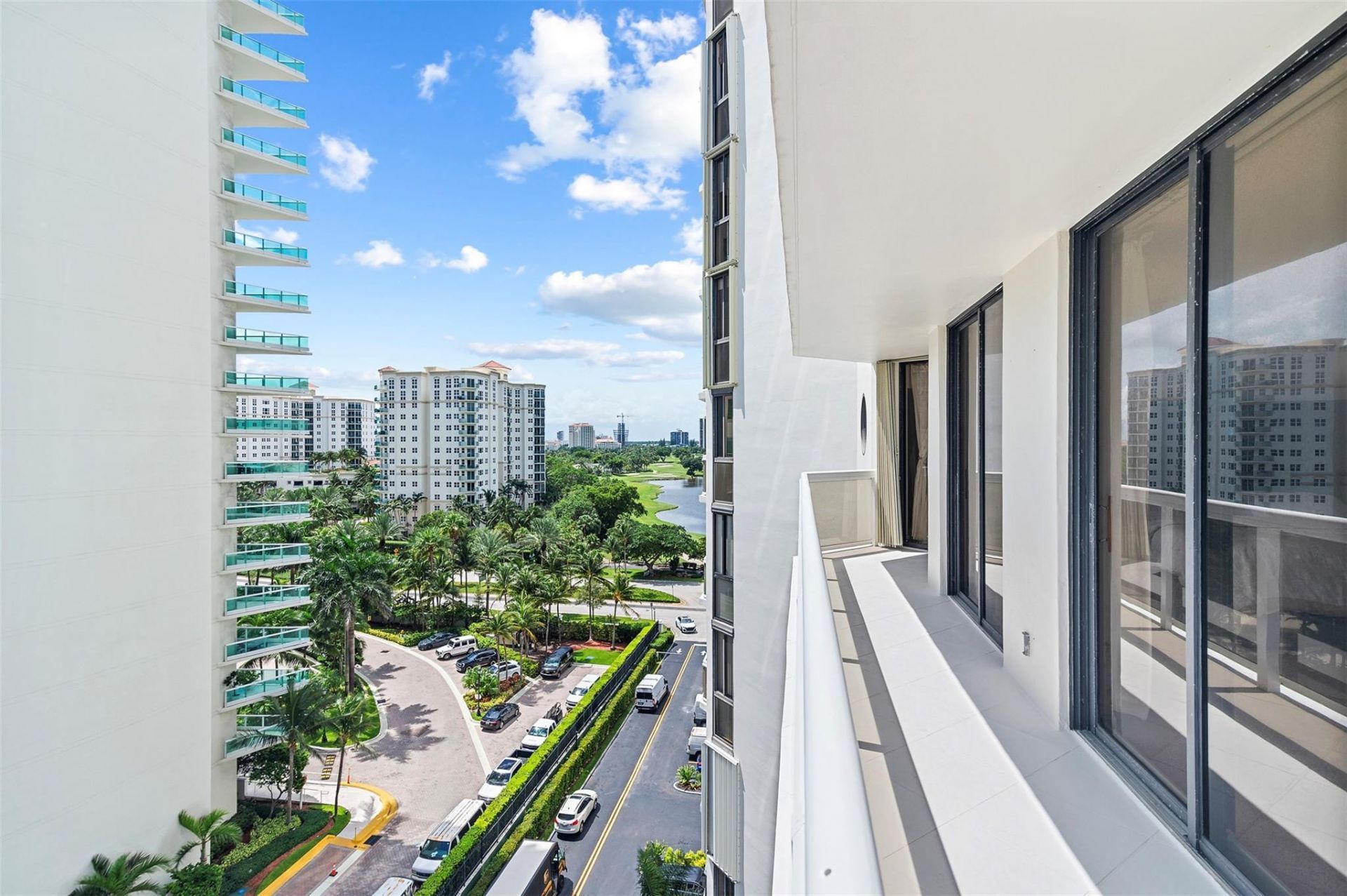 20185 E Country Club Drive, Unit 901, Miami, FL 33180 Photo