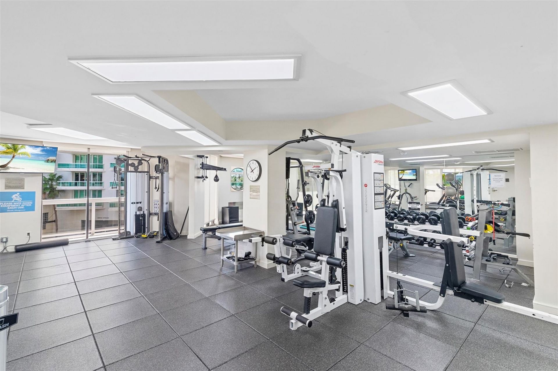 20185 E Country Club Drive, Unit 901, Miami, FL 33180 Photo