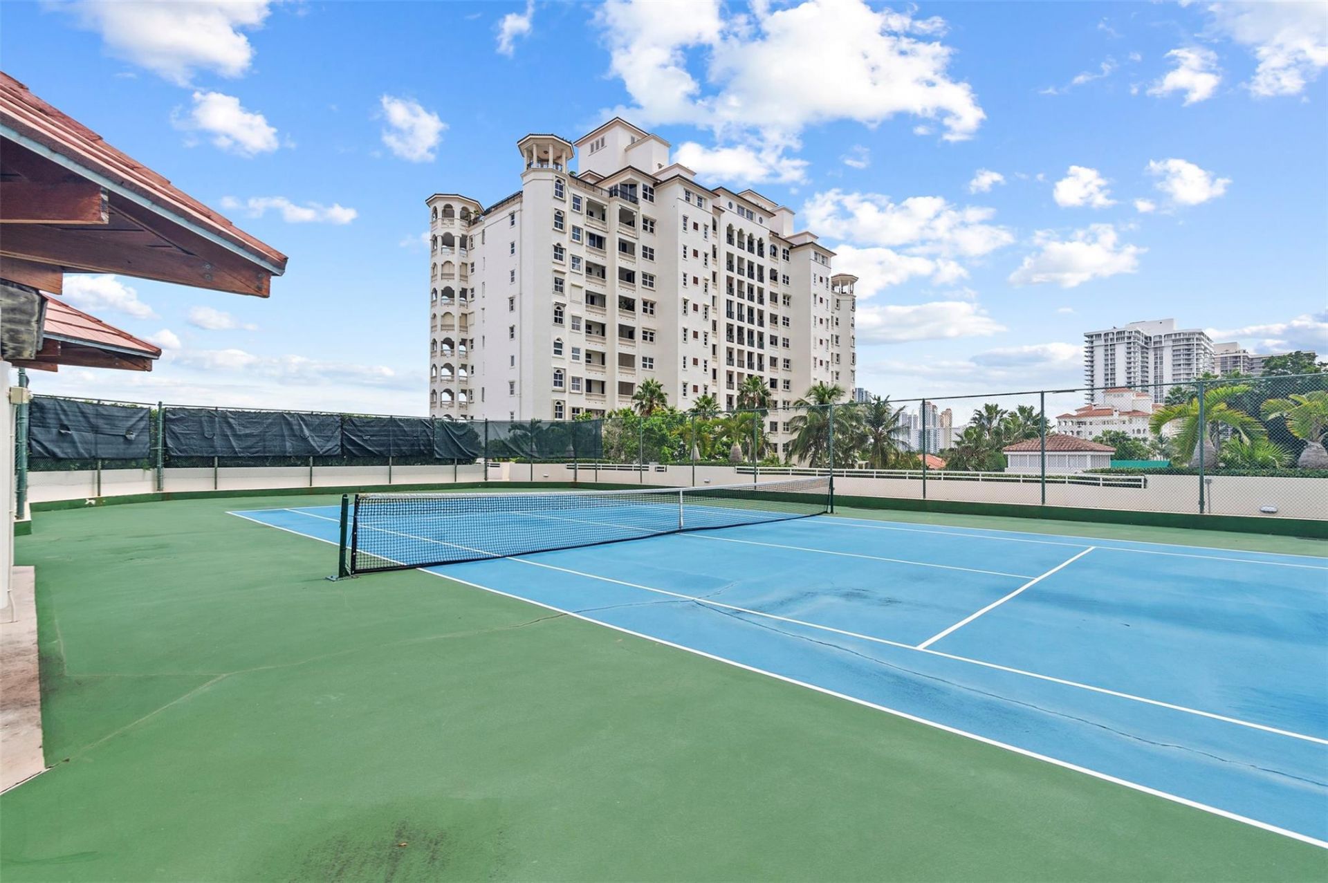 20185 E Country Club Drive, Unit 901, Miami, FL 33180 Photo