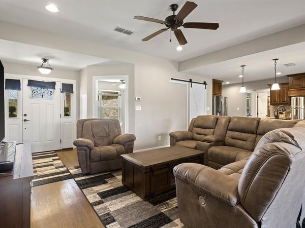 691 COUNTY ROAD 1464, Hughes Springs, TX 75656