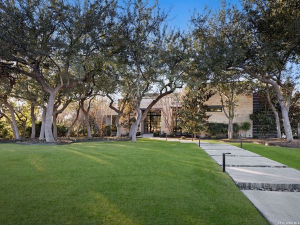 2 Via Aragon, San Antonio, TX 78257