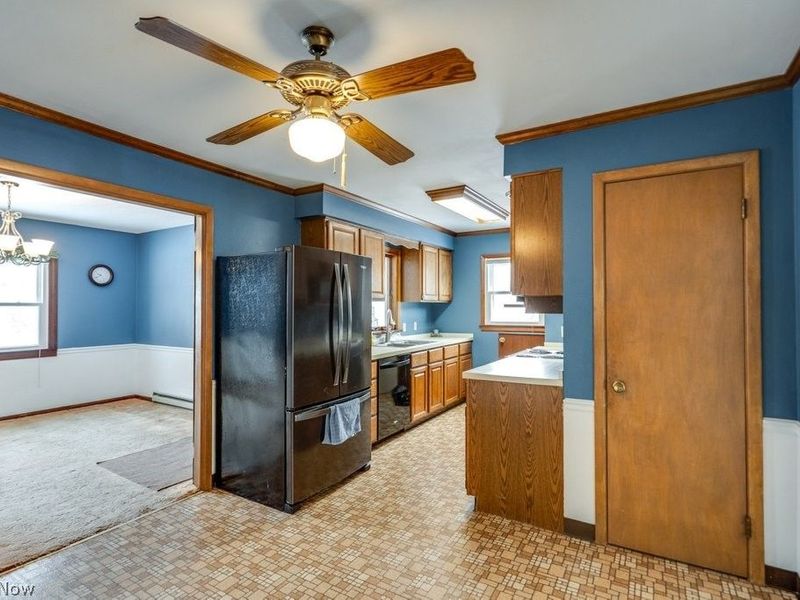 388 Fairwood Circle, Berea, OH 44017 Photo 5