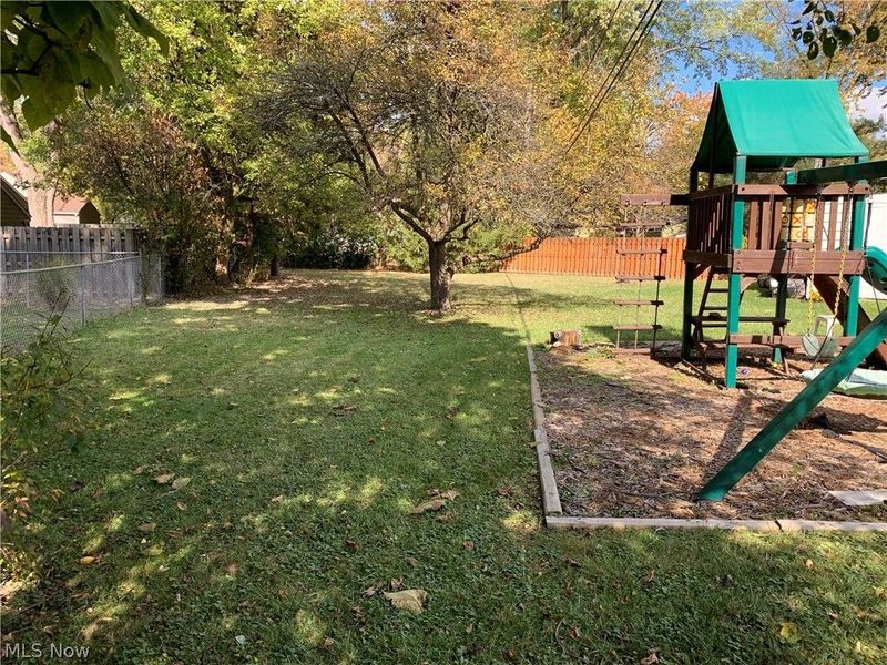 388 Fairwood Circle, Berea, OH 44017 Photo 7