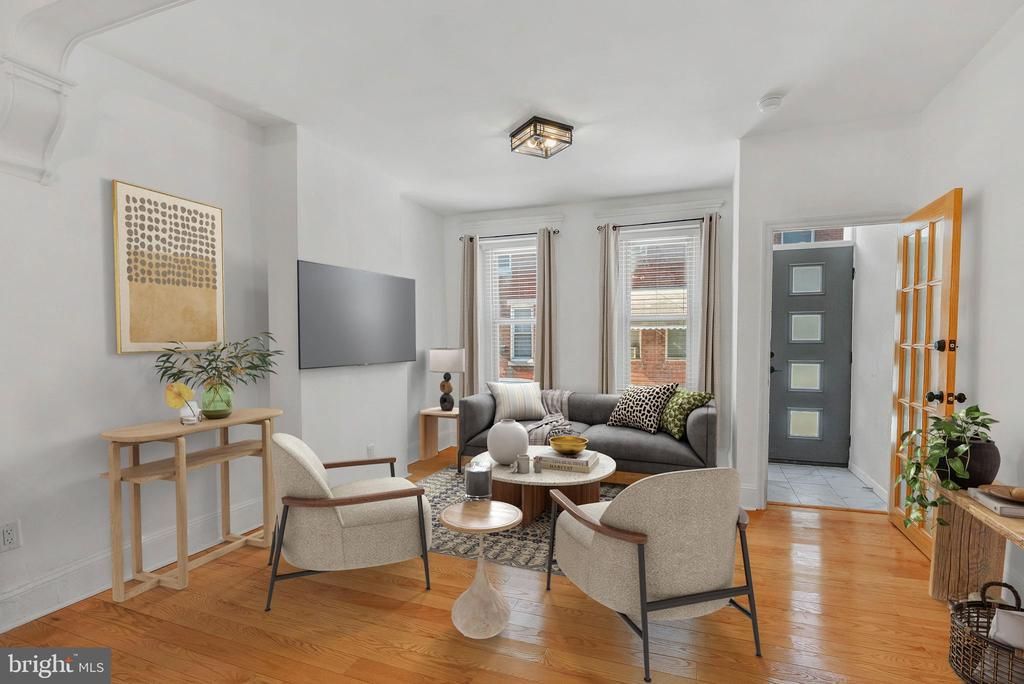 1815 S Carlisle Street, Philadelphia, PA 19145 Main Photo