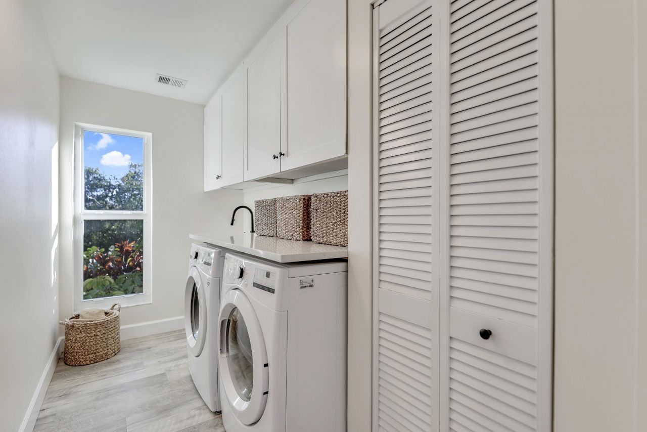 1450 Royal Poinciana Dr, Sanibel, FL 33957 Photo