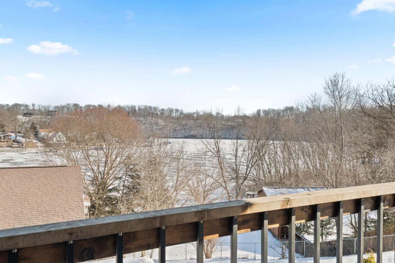 26244 221st Avenue, Delhi, IA 52223 Main Photo