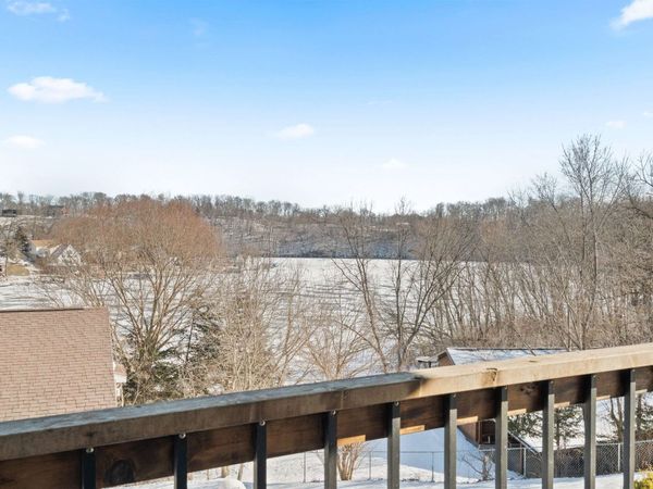 26244 221st Avenue, Delhi, IA 52223