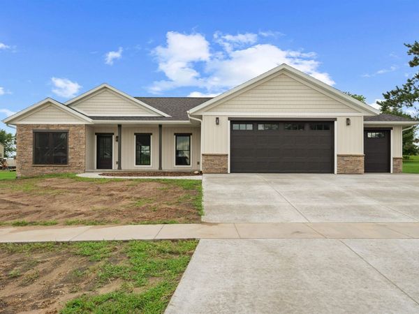 602 Lexington Street, Delhi, IA 52223