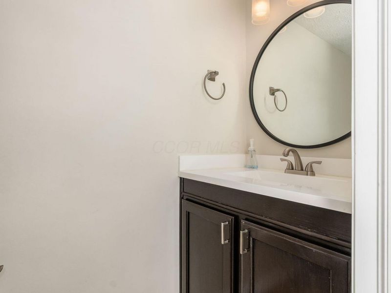 8447 Firstgate Drive, Reynoldsburg, OH 43068 Photo 16