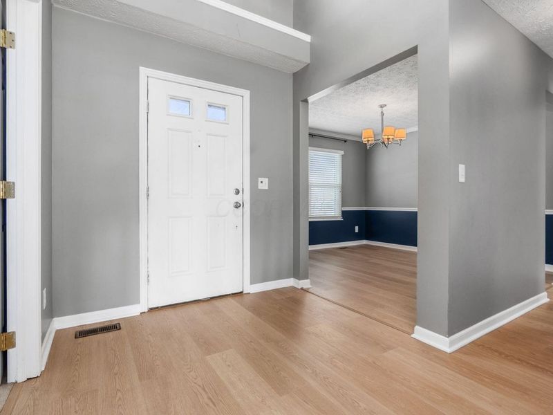 8447 Firstgate Drive, Reynoldsburg, OH 43068 Photo 4