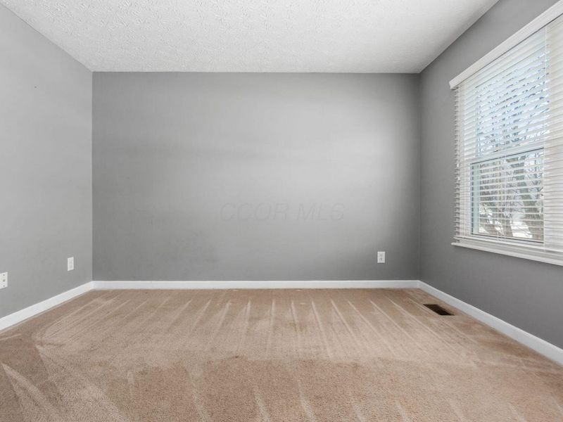 8447 Firstgate Drive, Reynoldsburg, OH 43068 Photo 9