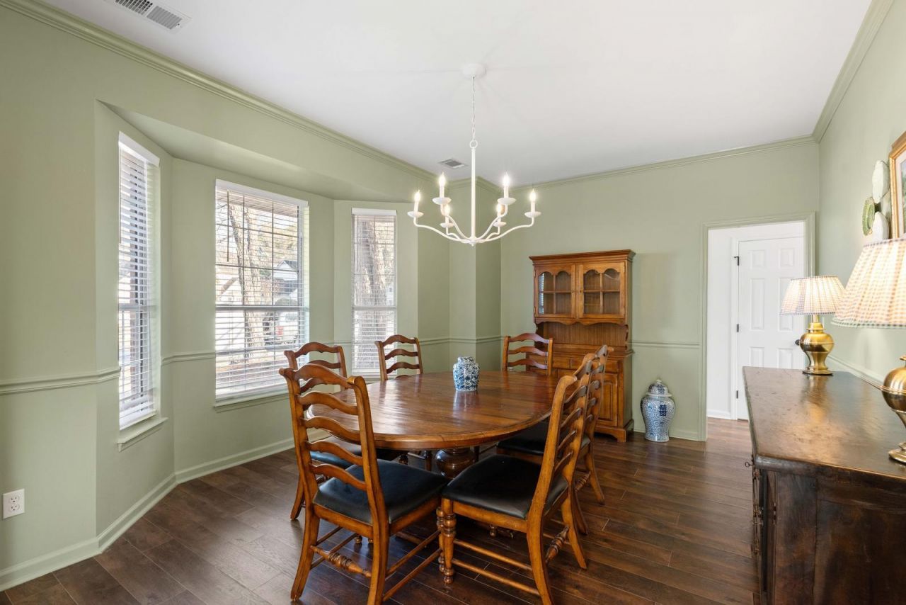 1226 Spoon Court Photo 4