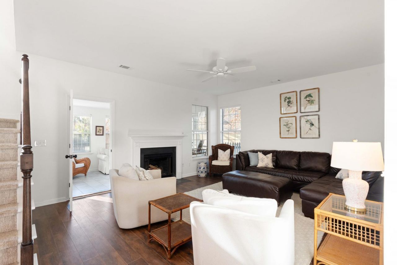 1226 Spoon Court Photo 6