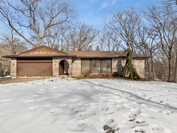 6814 Rhode Island Trail, Crystal Lake, IL 60012