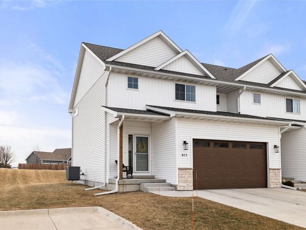 813 Spruce Street NW, Bondurant, IA 50035