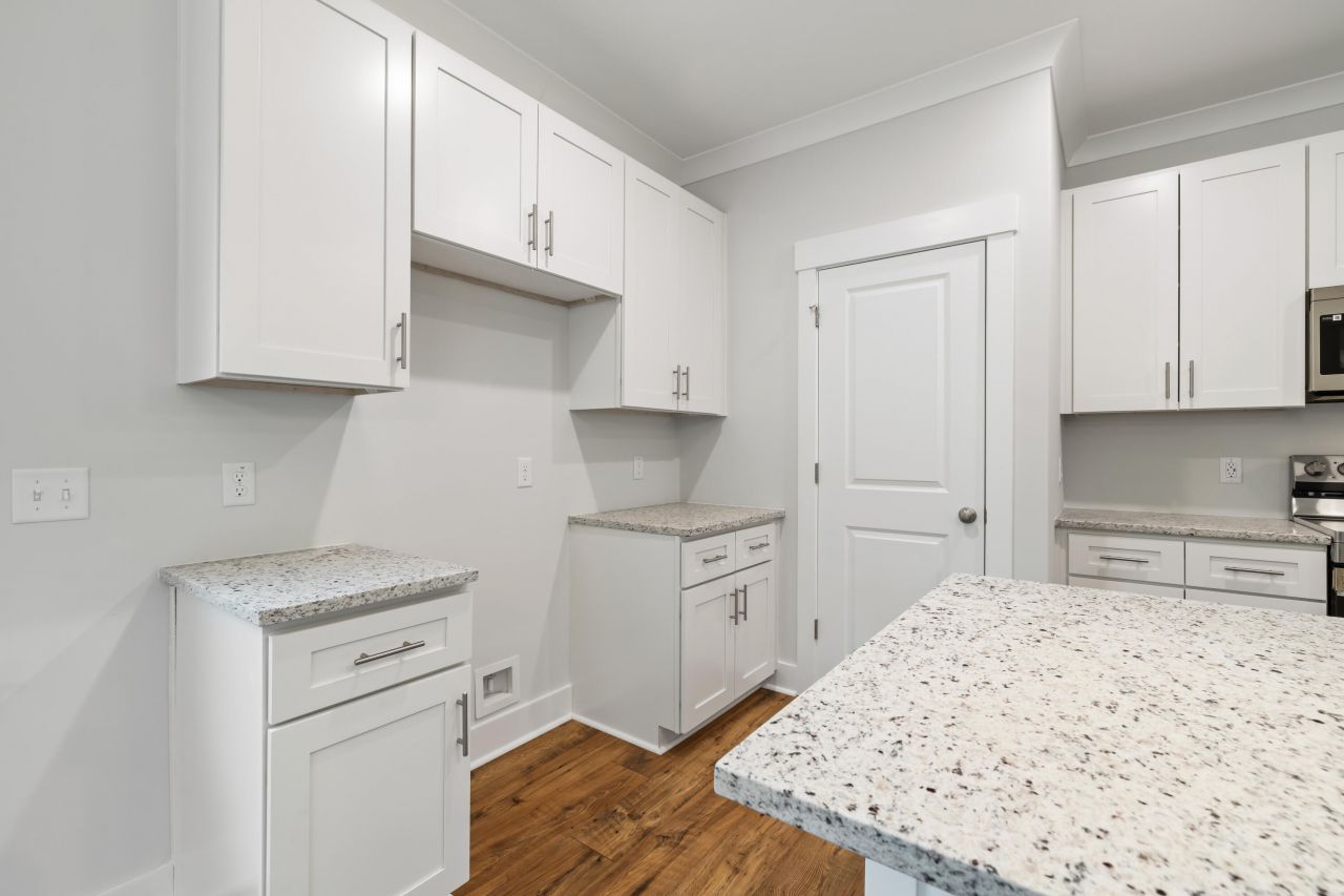 1788 Melody Lane Photo 12