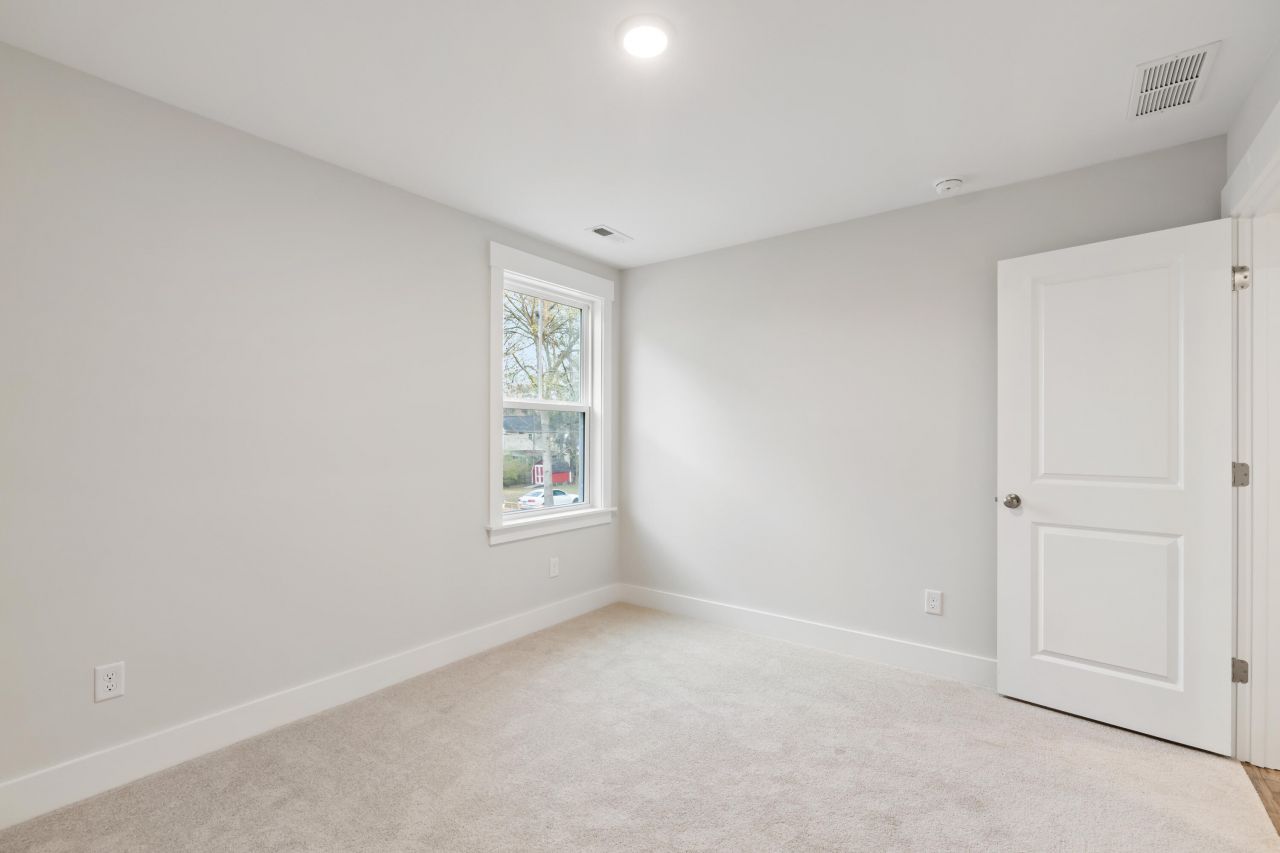 1788 Melody Lane Photo 37