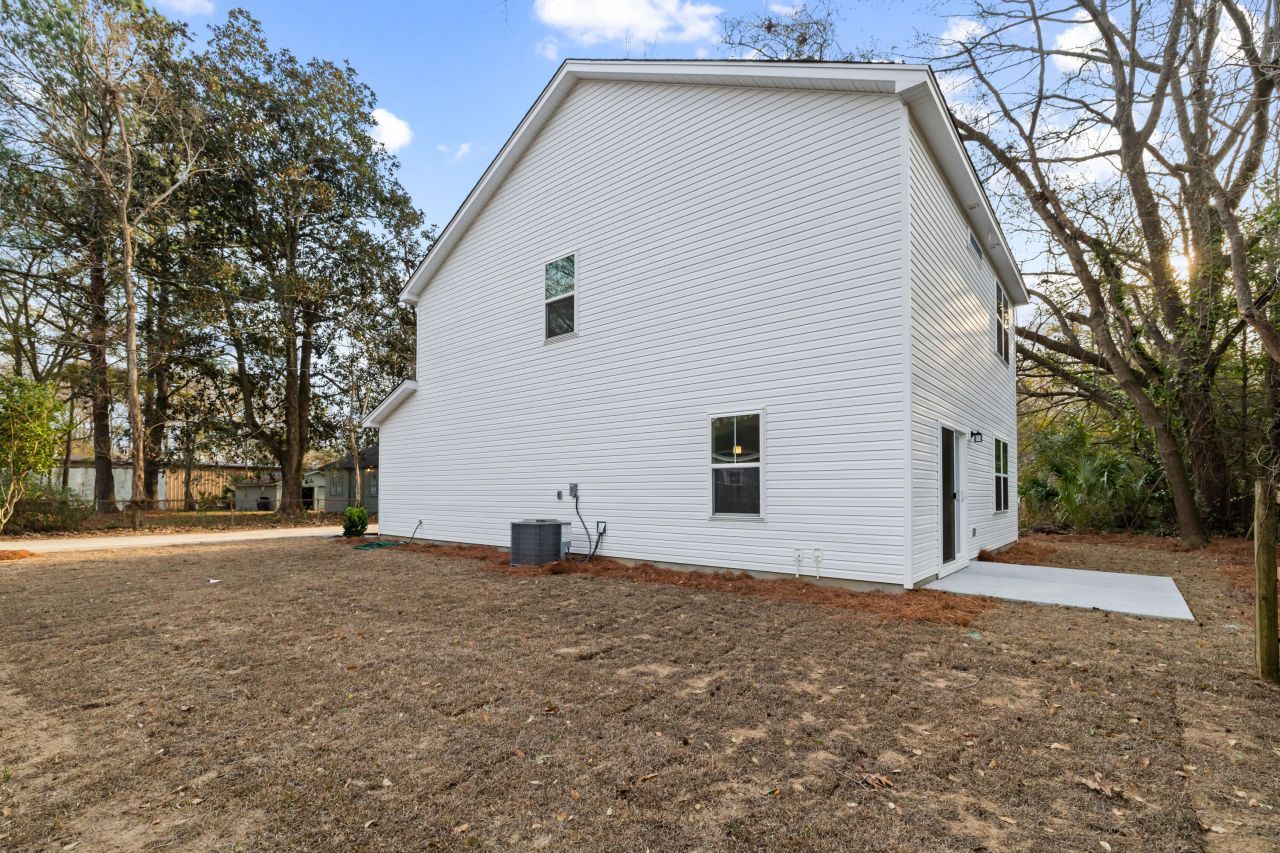 1788 Melody Lane Photo 44