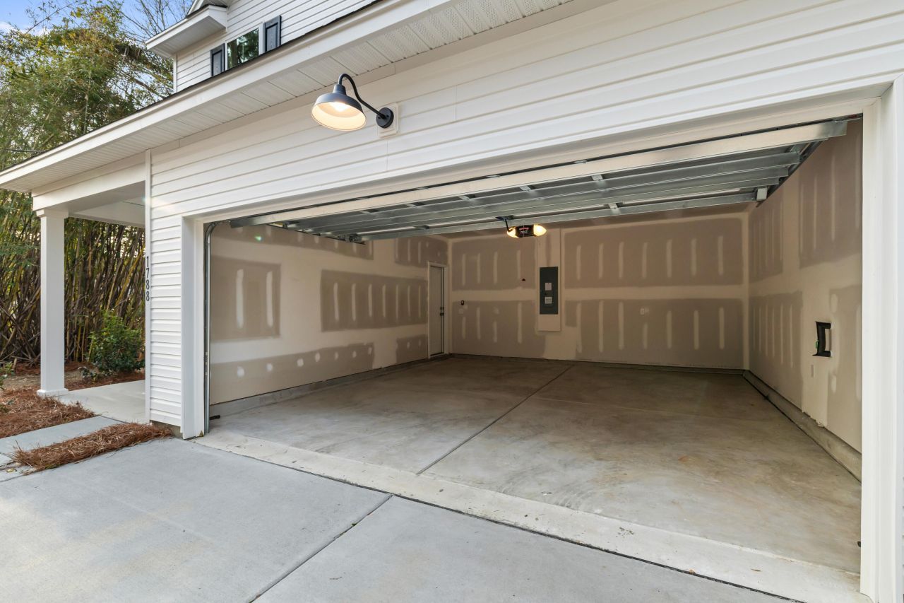 1788 Melody Lane Photo 45