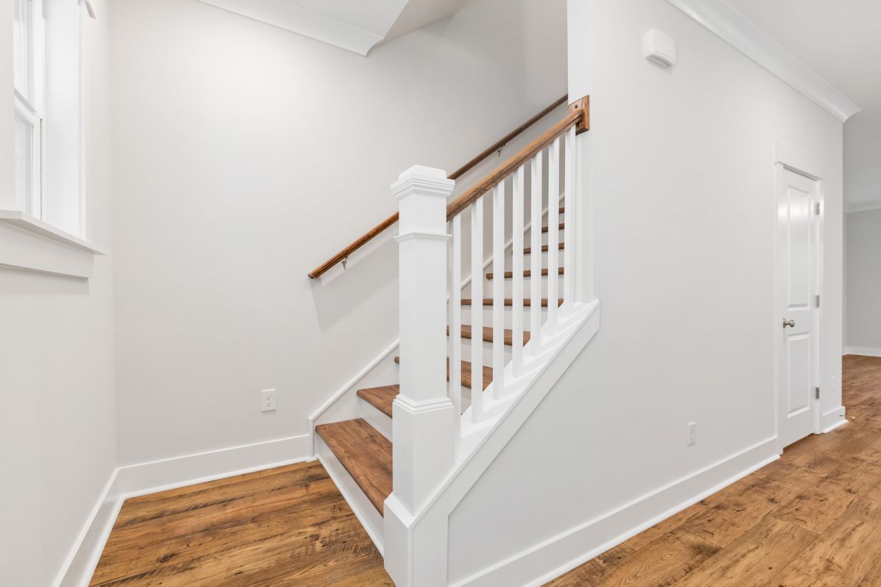 1788 Melody Lane Photo 5