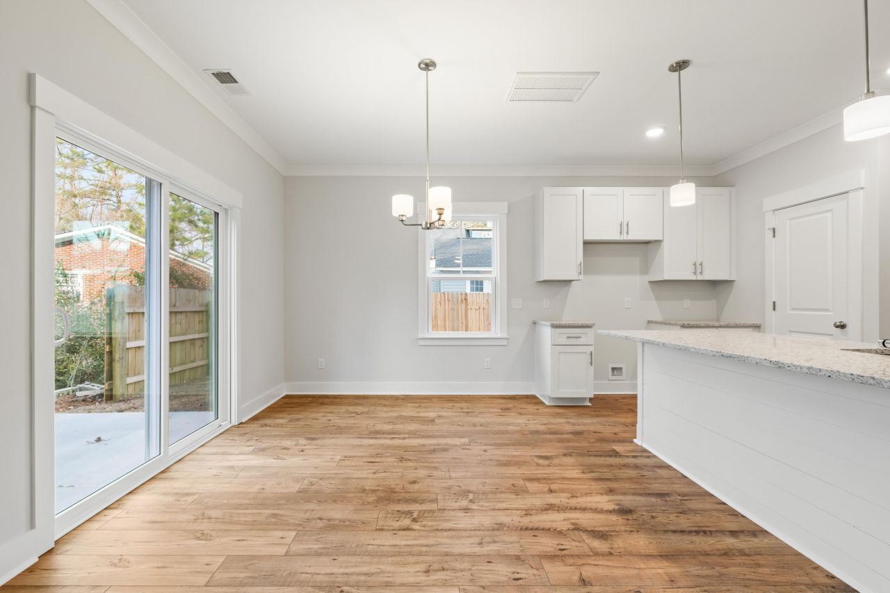 1788 Melody Lane Photo 9