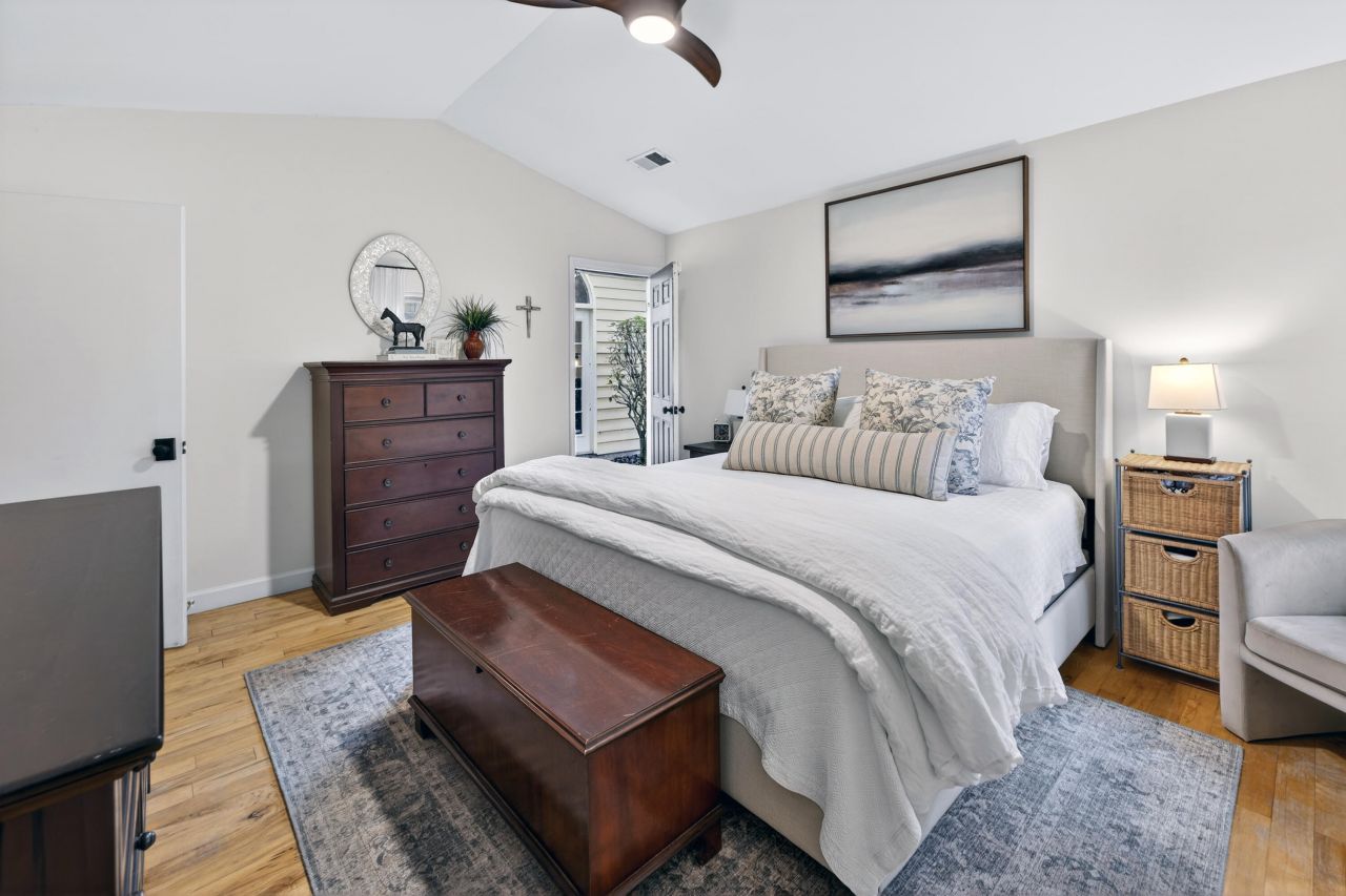 1258 Llewellyn Road Photo 14