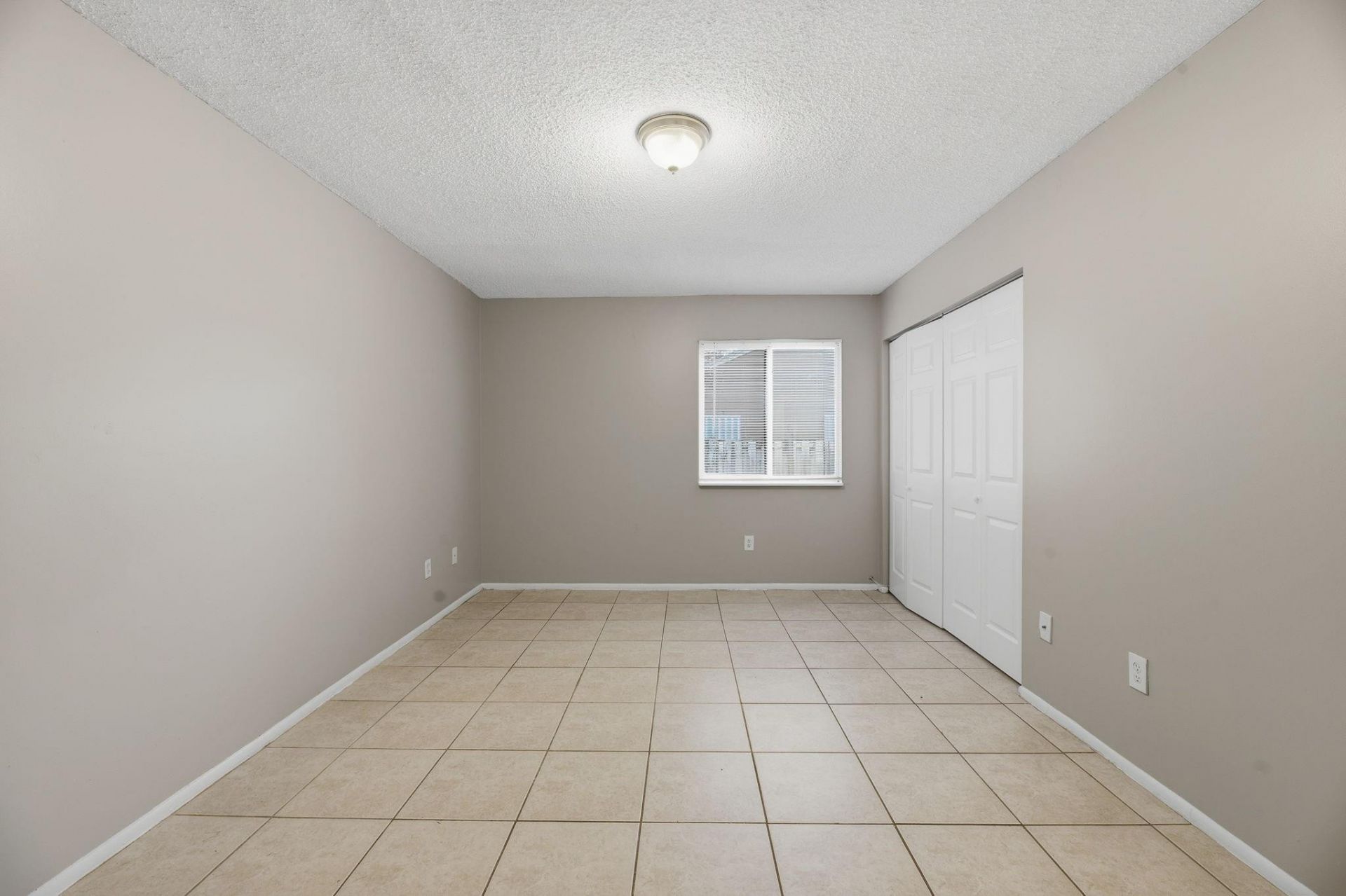 8666 SW 14th Street, Pembroke Pines, FL 33025 Photo