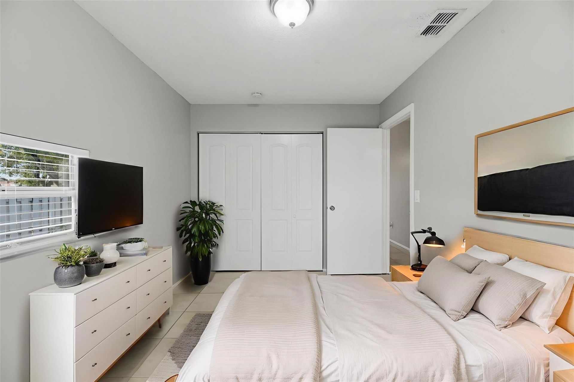 8666 SW 14th Street, Pembroke Pines, FL 33025 Photo