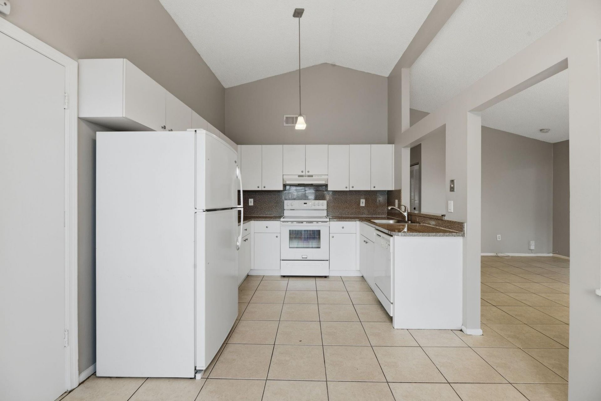 8666 SW 14th Street, Pembroke Pines, FL 33025 Photo