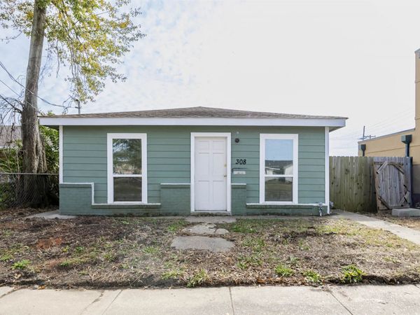 306 Bond St, Houma, LA 70360
