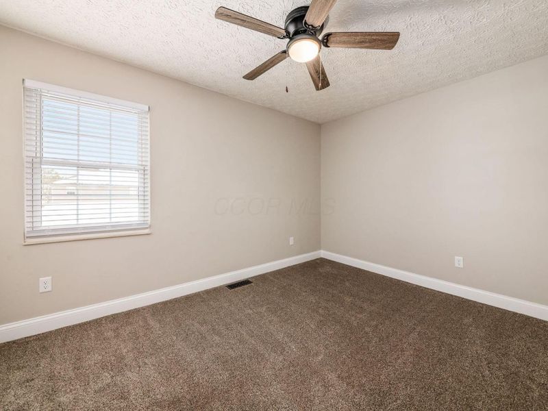 7912 Meadowhaven Boulevard, Columbus, OH 43235 Photo 11