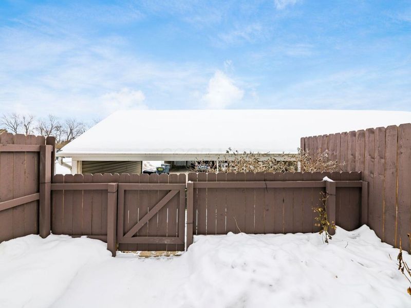 7912 Meadowhaven Boulevard, Columbus, OH 43235 Photo 17