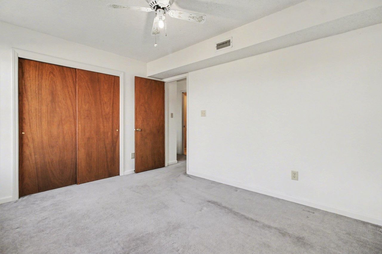 922 Fairwood Lakes Ln.  Photo 13