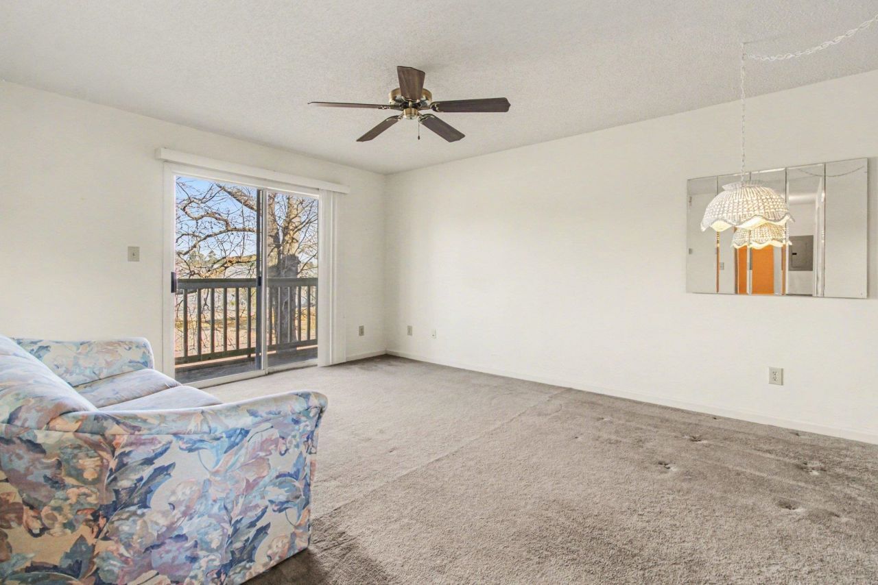 922 Fairwood Lakes Ln.  Photo 7