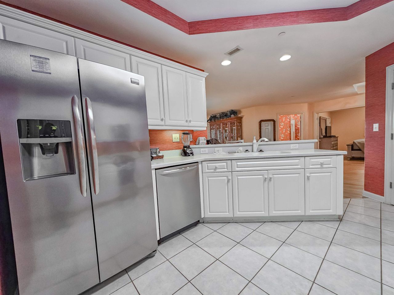 8500 Margate Circle  Photo 14