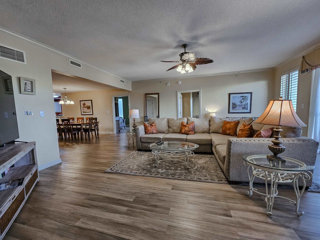 8500 Margate Circle  Photo 4