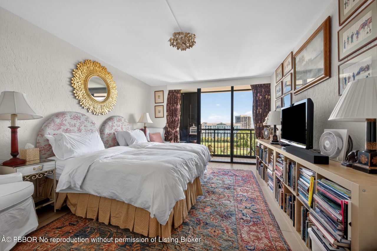 2427 Presidential Way, Unit APT 803, West Palm Beach, FL 33401 Photo