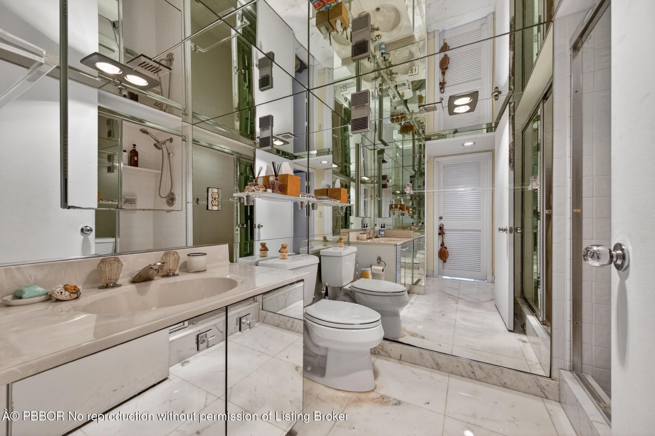 2427 Presidential Way, Unit APT 803, West Palm Beach, FL 33401 Photo