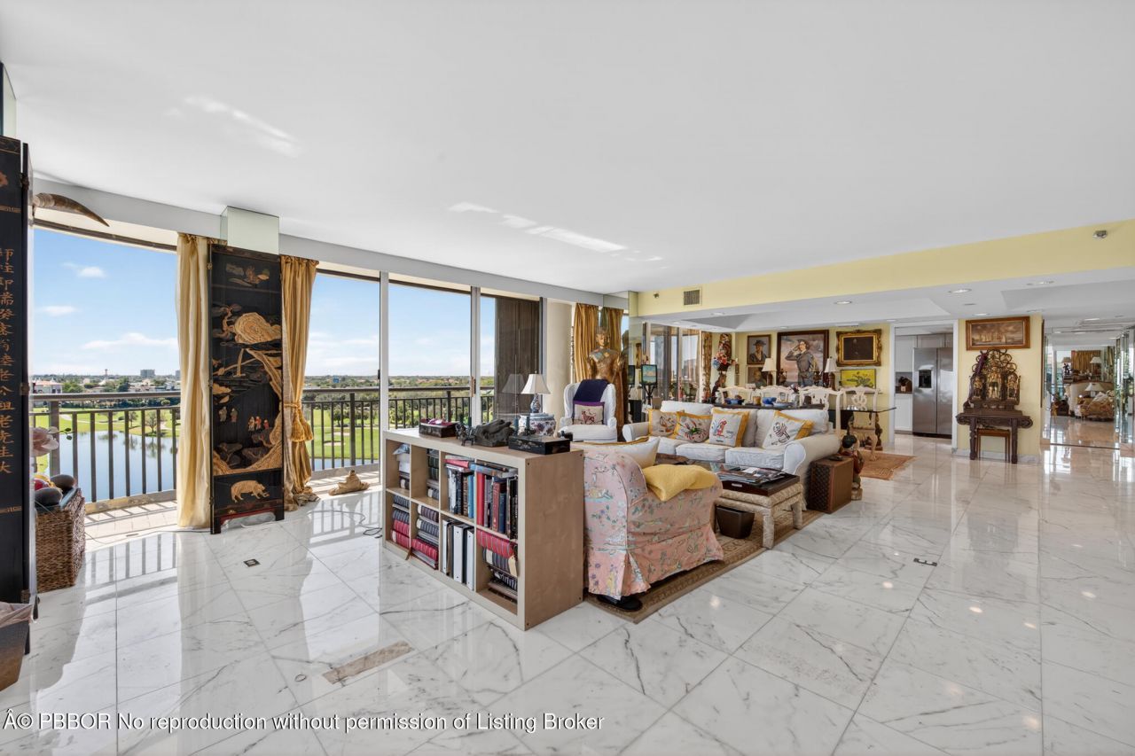 2427 Presidential Way, Unit APT 803, West Palm Beach, FL 33401 Photo