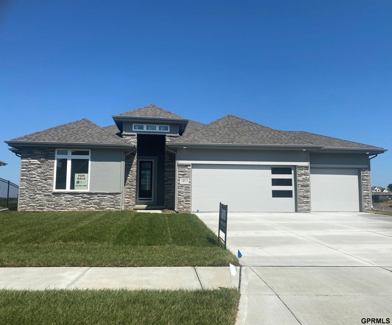 11016 S 220th Street, Gretna, NE 68028 Main Photo