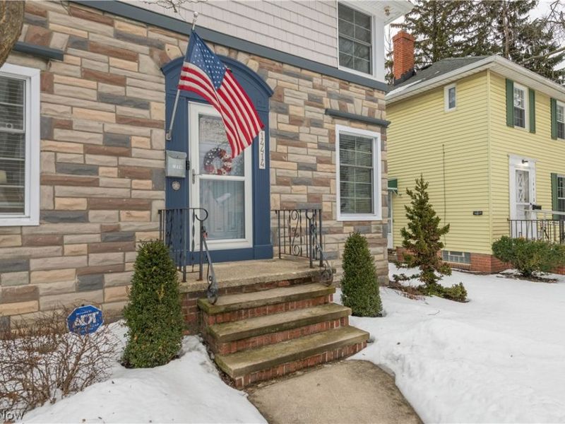 14414 Alger Road, Cleveland, OH 44111 Photo 2