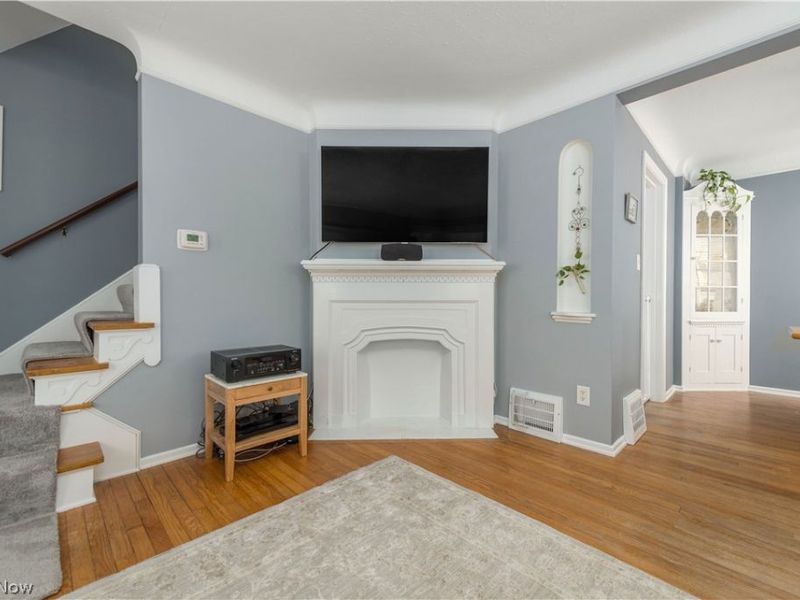 14414 Alger Road, Cleveland, OH 44111 Photo 5