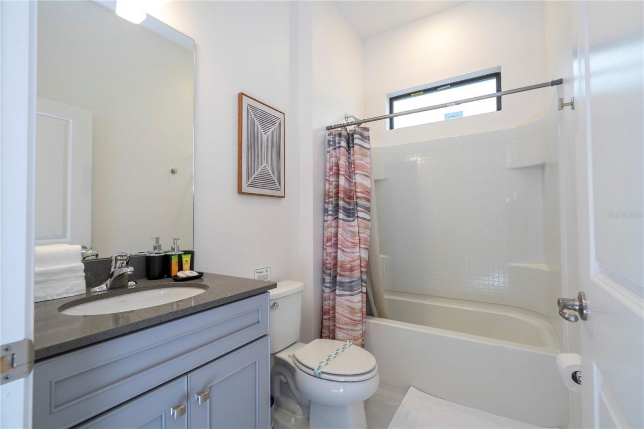 5860 High Seas Drive, Orlando, FL 32821 Photo