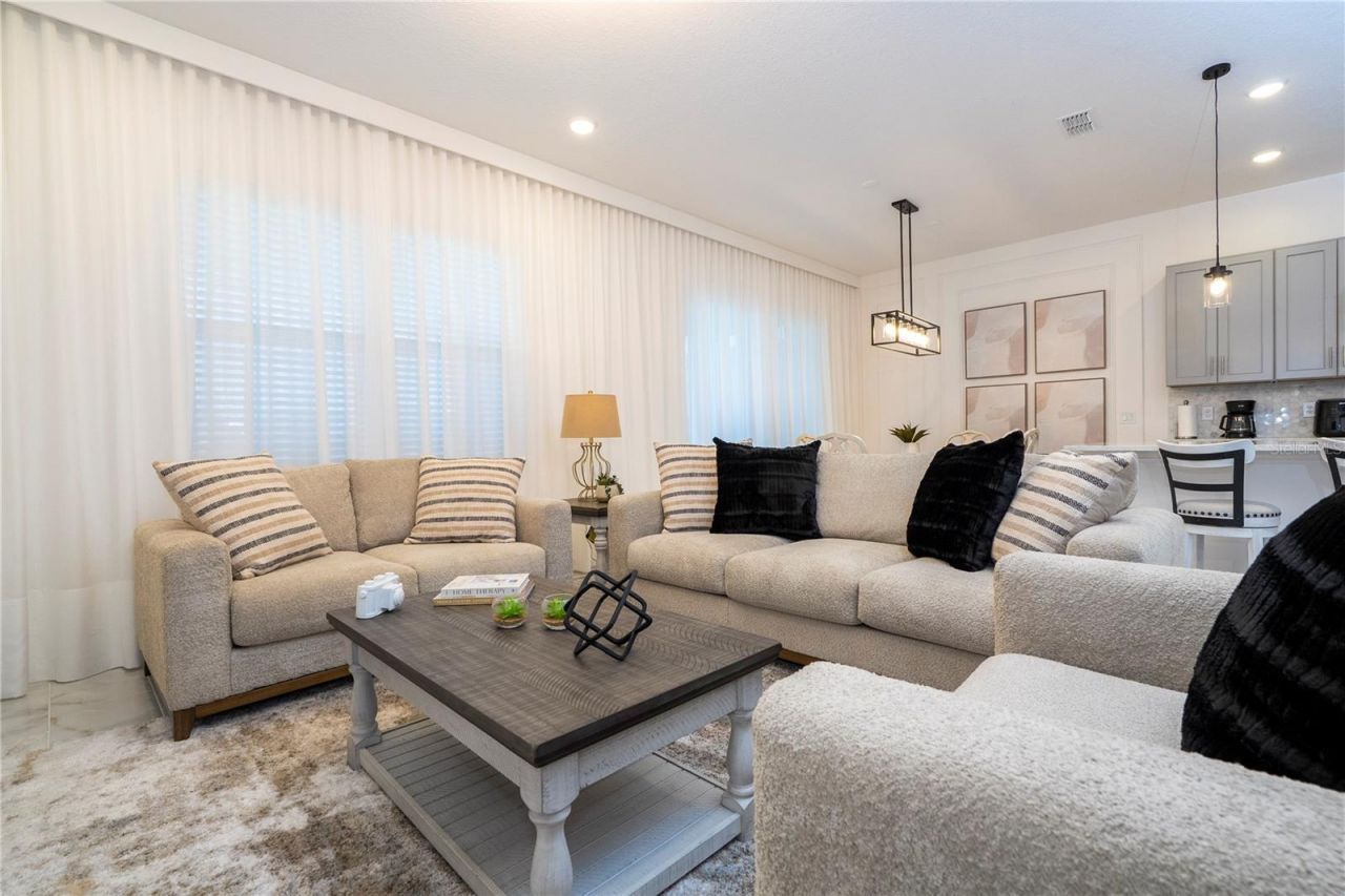 5860 High Seas Drive, Orlando, FL 32821 Photo