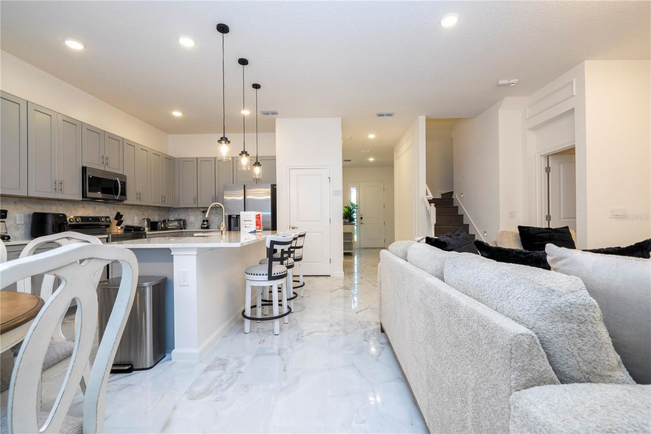 5860 High Seas Drive, Orlando, FL 32821 Photo