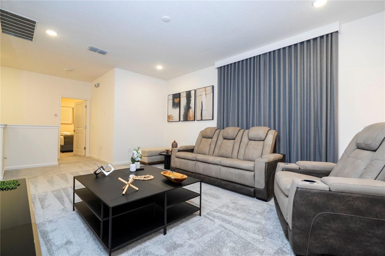 5860 High Seas Drive, Orlando, FL 32821 Photo