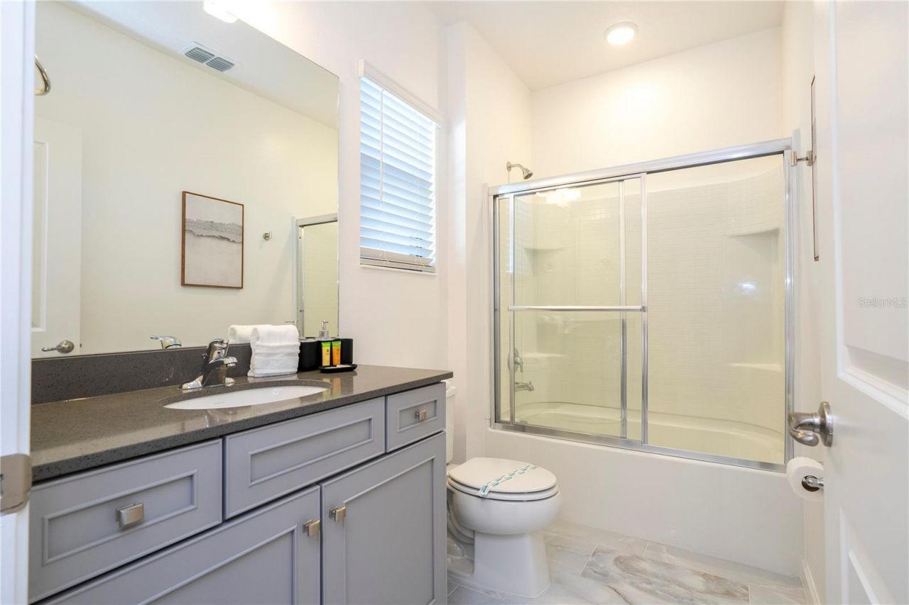 5860 High Seas Drive, Orlando, FL 32821 Photo